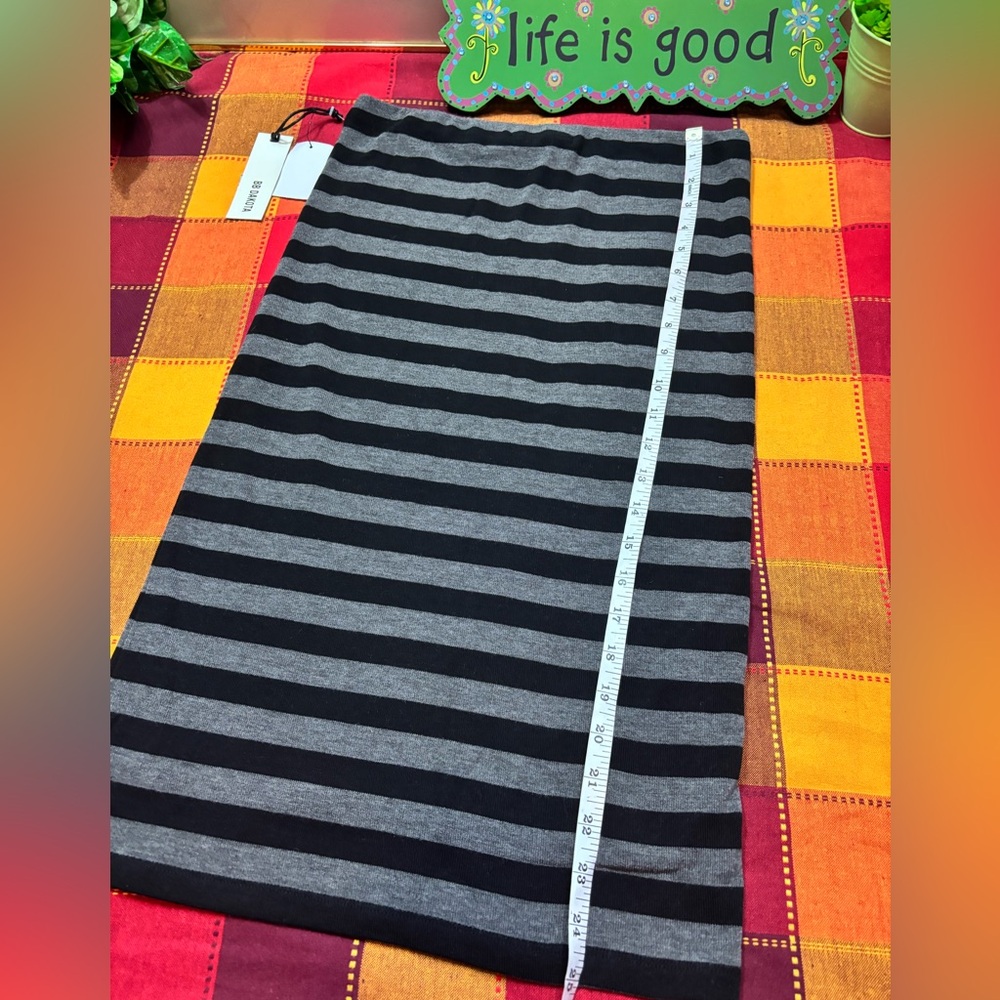 Black Grey Stripes Pencil skirt - Picture 4 of 9